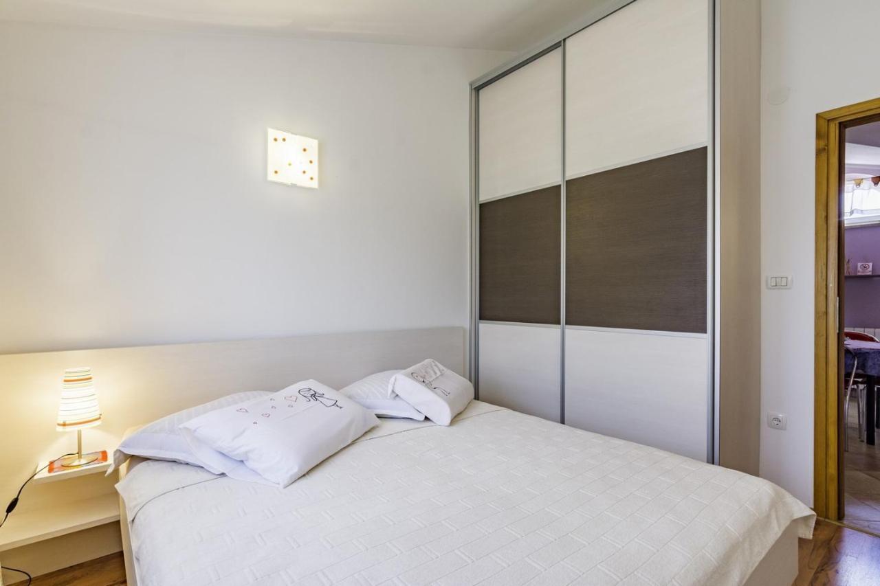 Bozica House With Apartment Umag Exterior foto