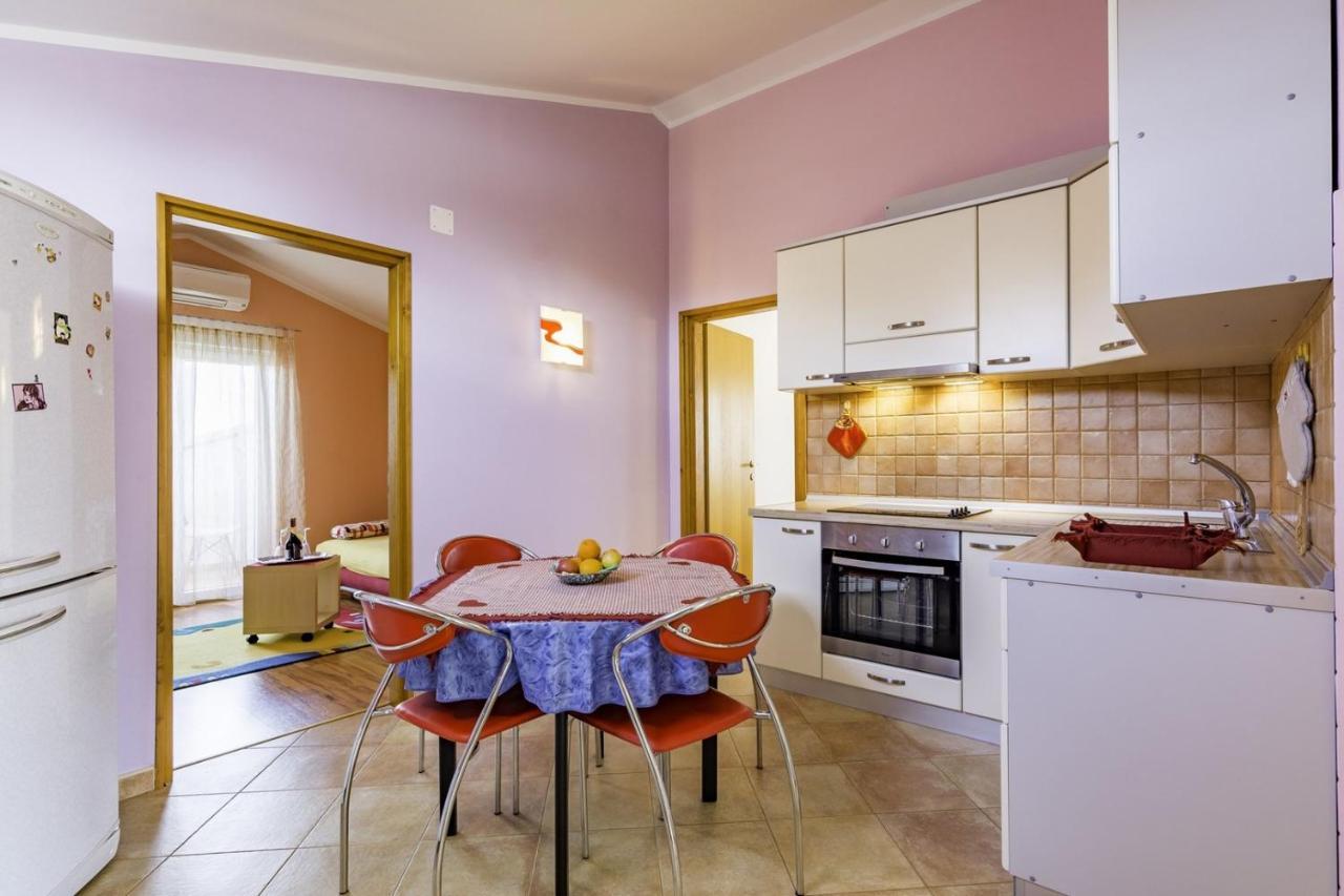Bozica House With Apartment Umag Exterior foto